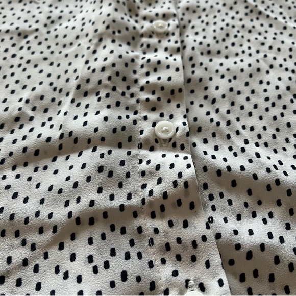 Banana Republic Women’s Oversized White and Black Polka Dot Blouse Size S - Picture 7 of 12